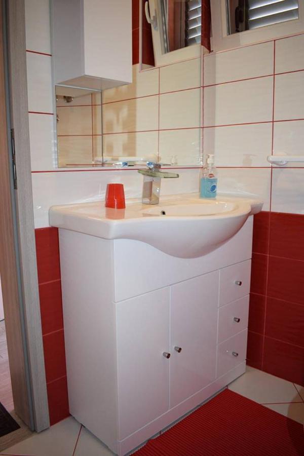 Apartmani Celjak 帕格 外观 照片