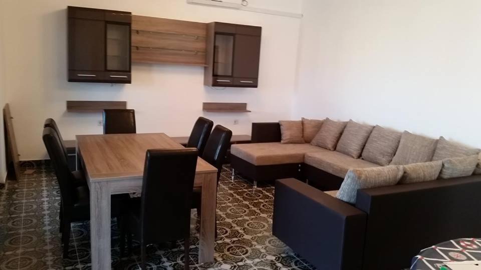 Apartmani Celjak 帕格 外观 照片