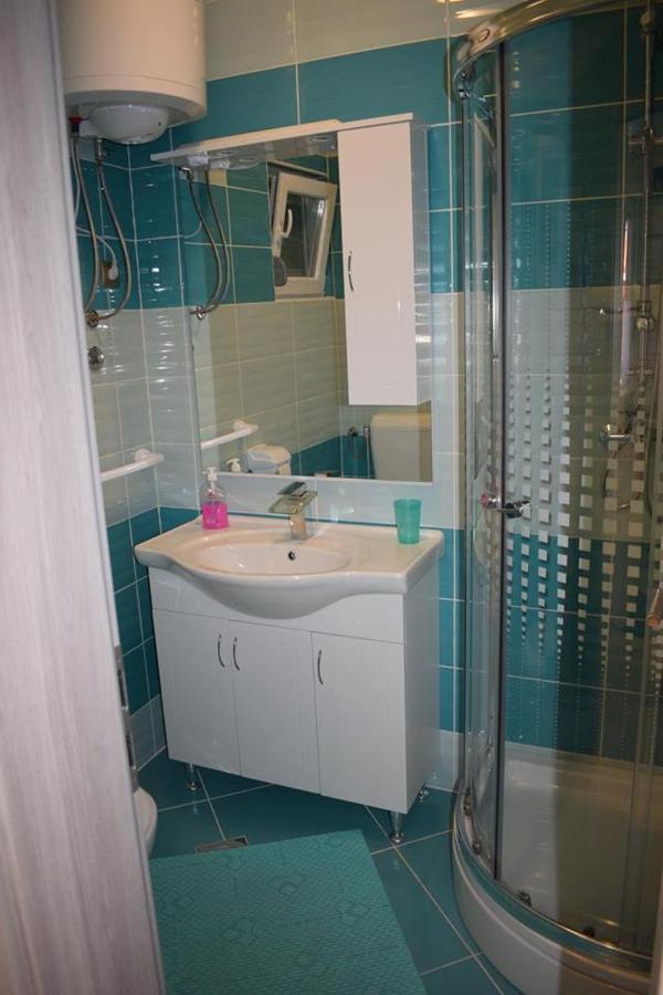 Apartmani Celjak 帕格 外观 照片