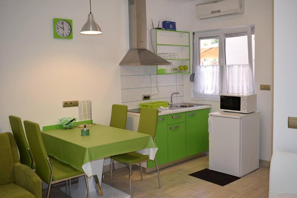 Apartmani Celjak 帕格 外观 照片