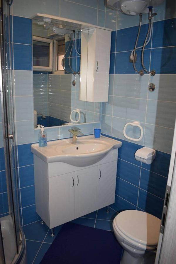 Apartmani Celjak 帕格 外观 照片